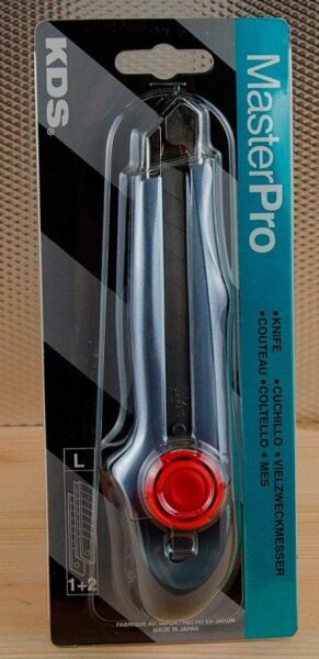 Φαλτσέτα Μοκέτας 18mm KDS + 2 Λάμες ανταλλακτικά